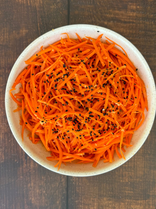 Asian-Inspired Carrot Salad – Crunchy & Zesty